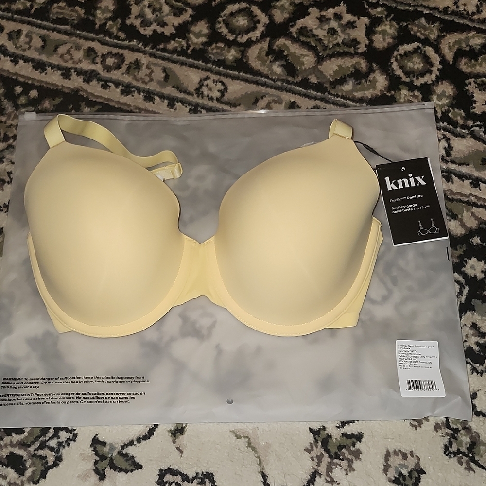 Knix Cream Bra